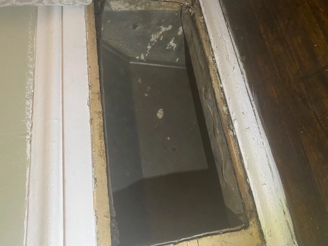 Clean HVAC Duct